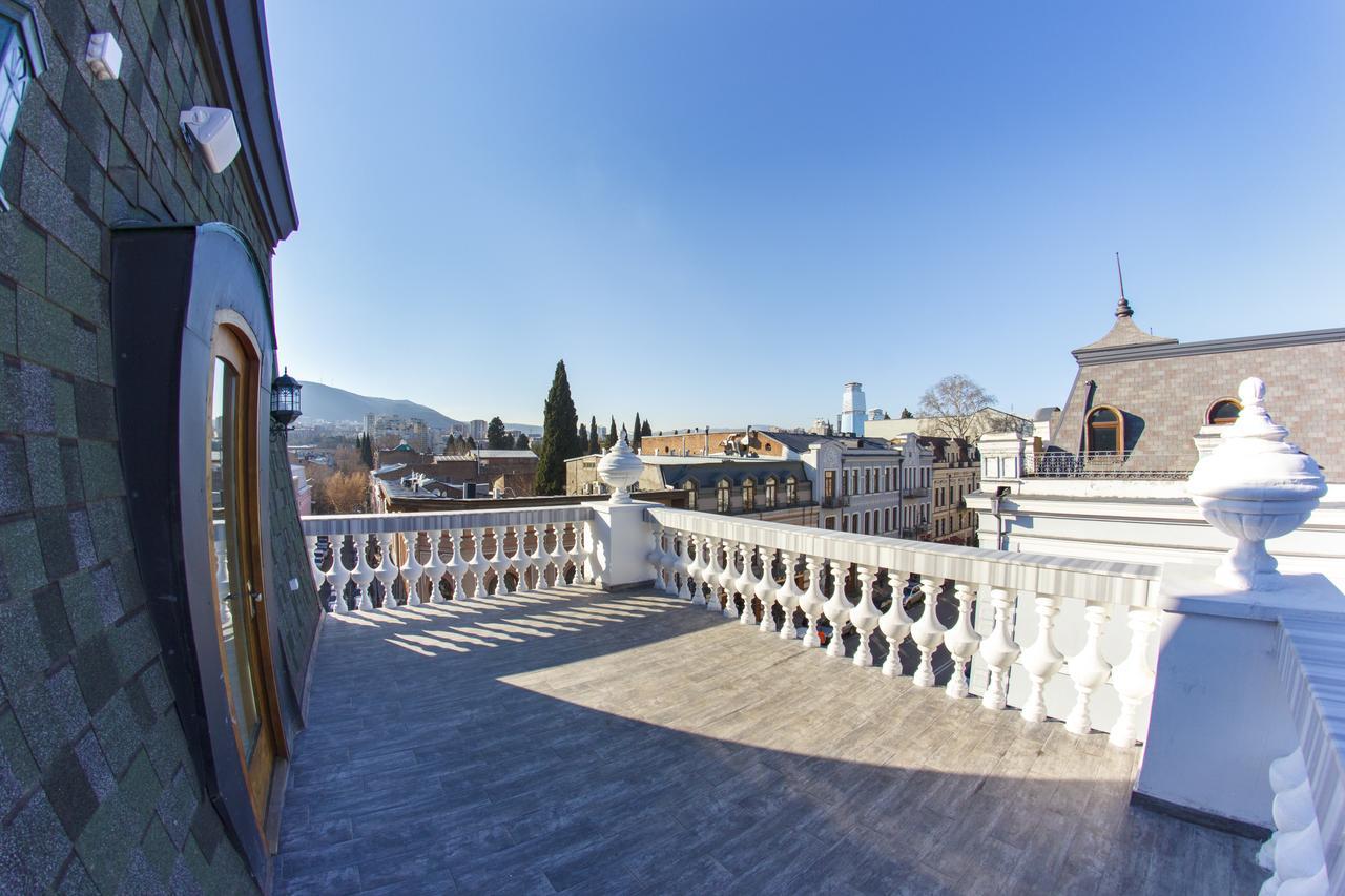 Tribeca Hotel Tbilisi Buitenkant foto