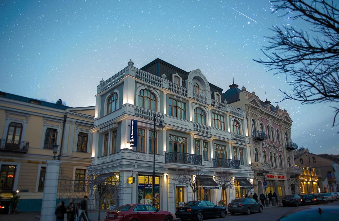Tribeca Hotel Tbilisi Buitenkant foto