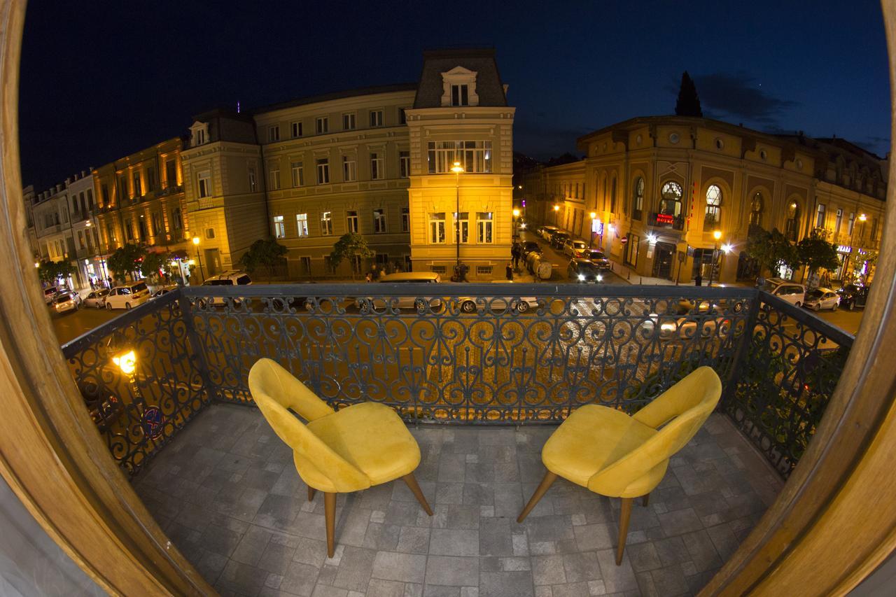 Tribeca Hotel Tbilisi Buitenkant foto