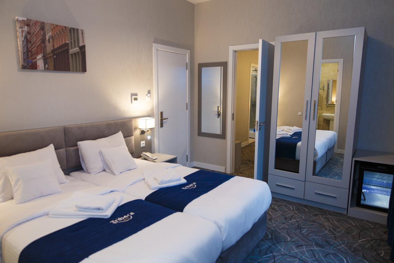 Tribeca Hotel Tbilisi Buitenkant foto