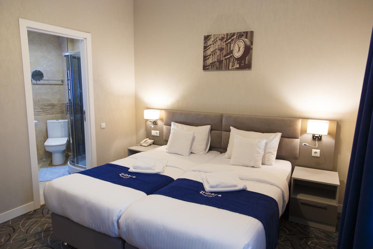 Tribeca Hotel Tbilisi Buitenkant foto