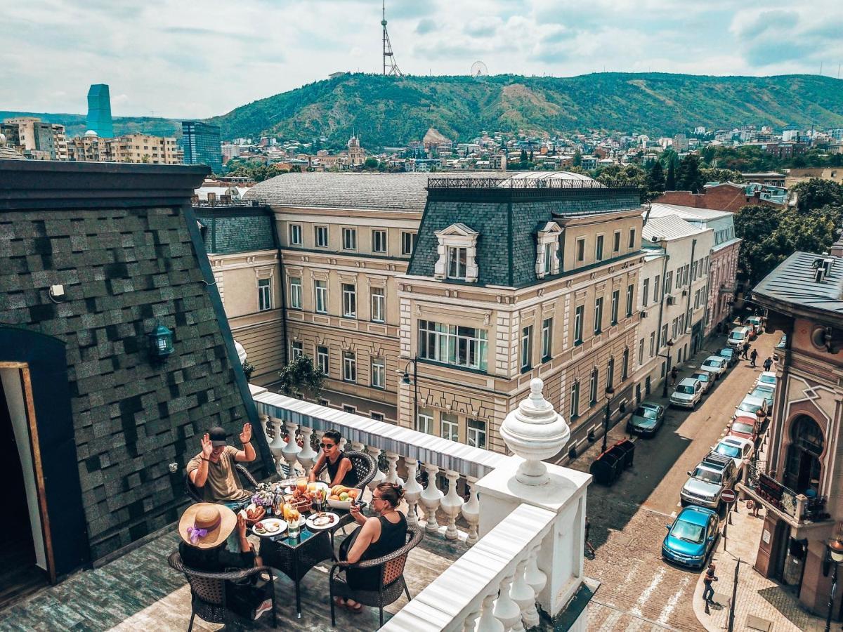 Tribeca Hotel Tbilisi Buitenkant foto
